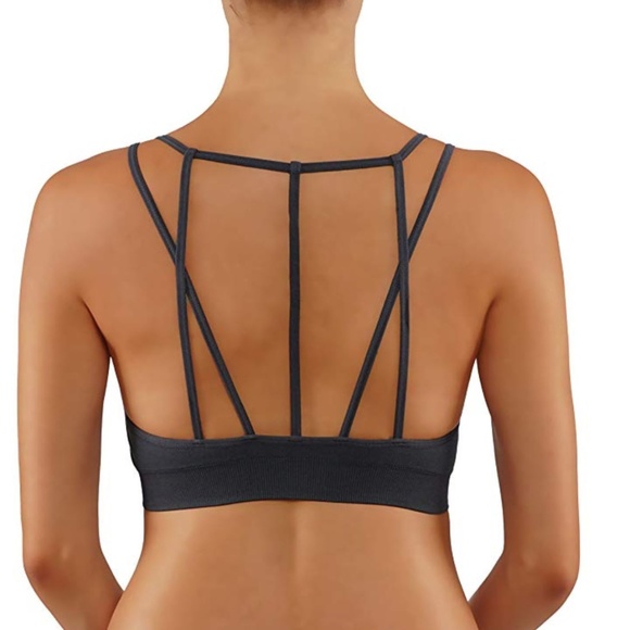 Beautiful mesh sports bra strappy back - Picture 2 of 3